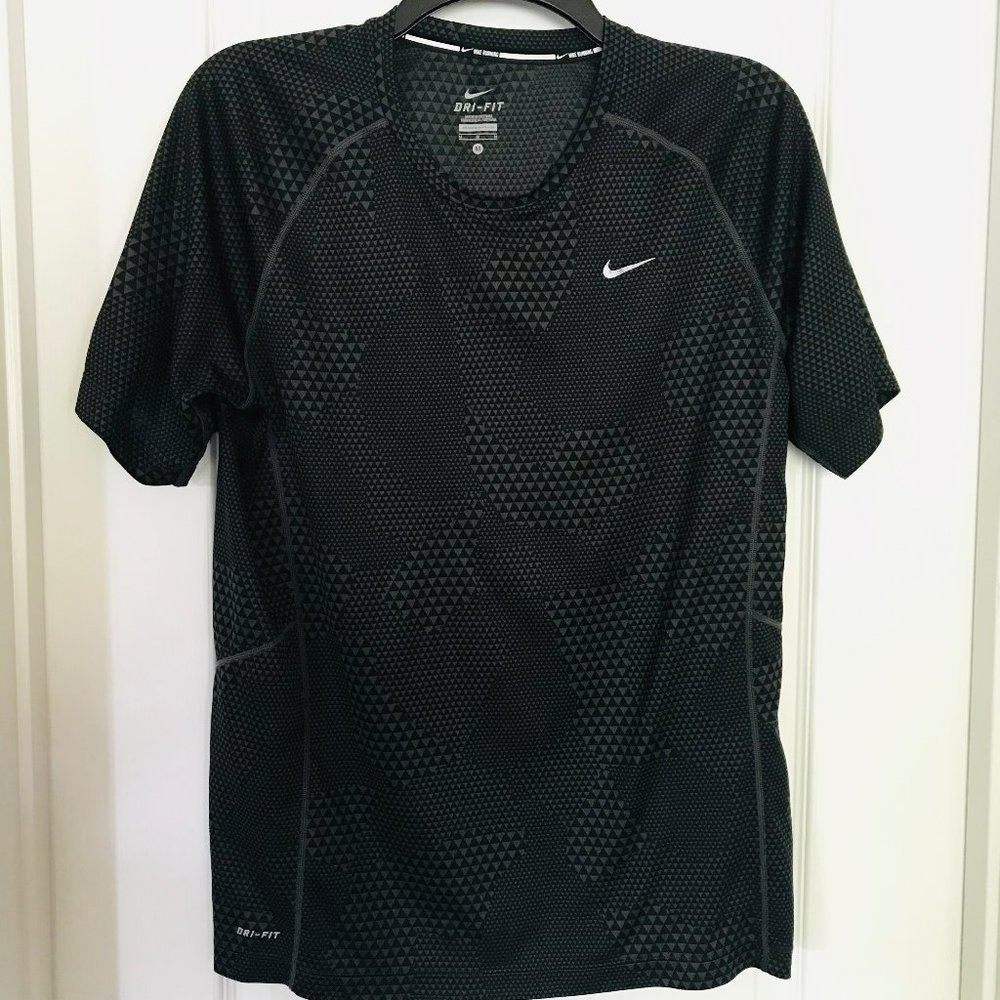 Nike Men's DriFit Running T-Shirt, M,  Black